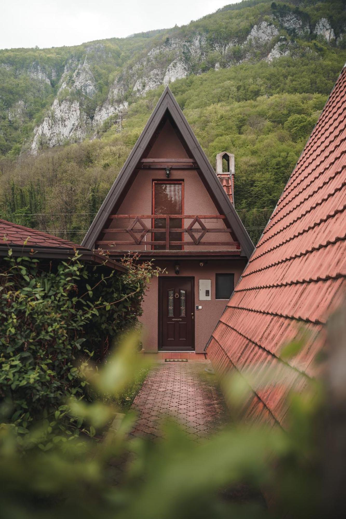 Viola I Detelina Apartments Перучац Екстер'єр фото