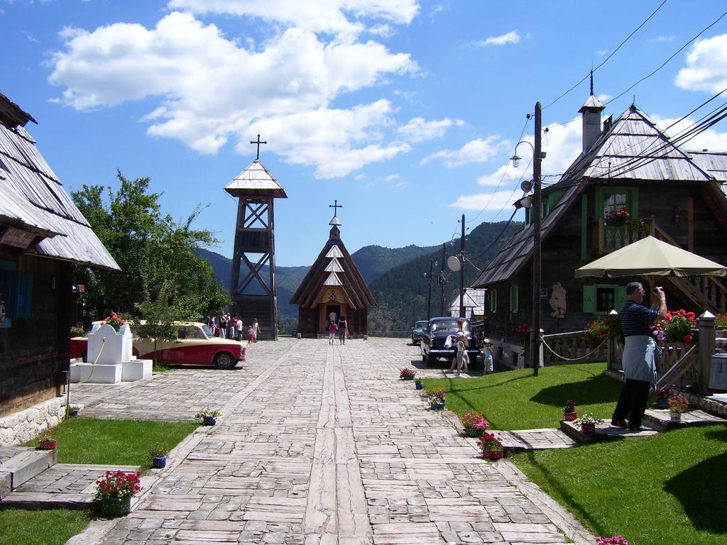Viola I Detelina Apartments Перучац Екстер'єр фото