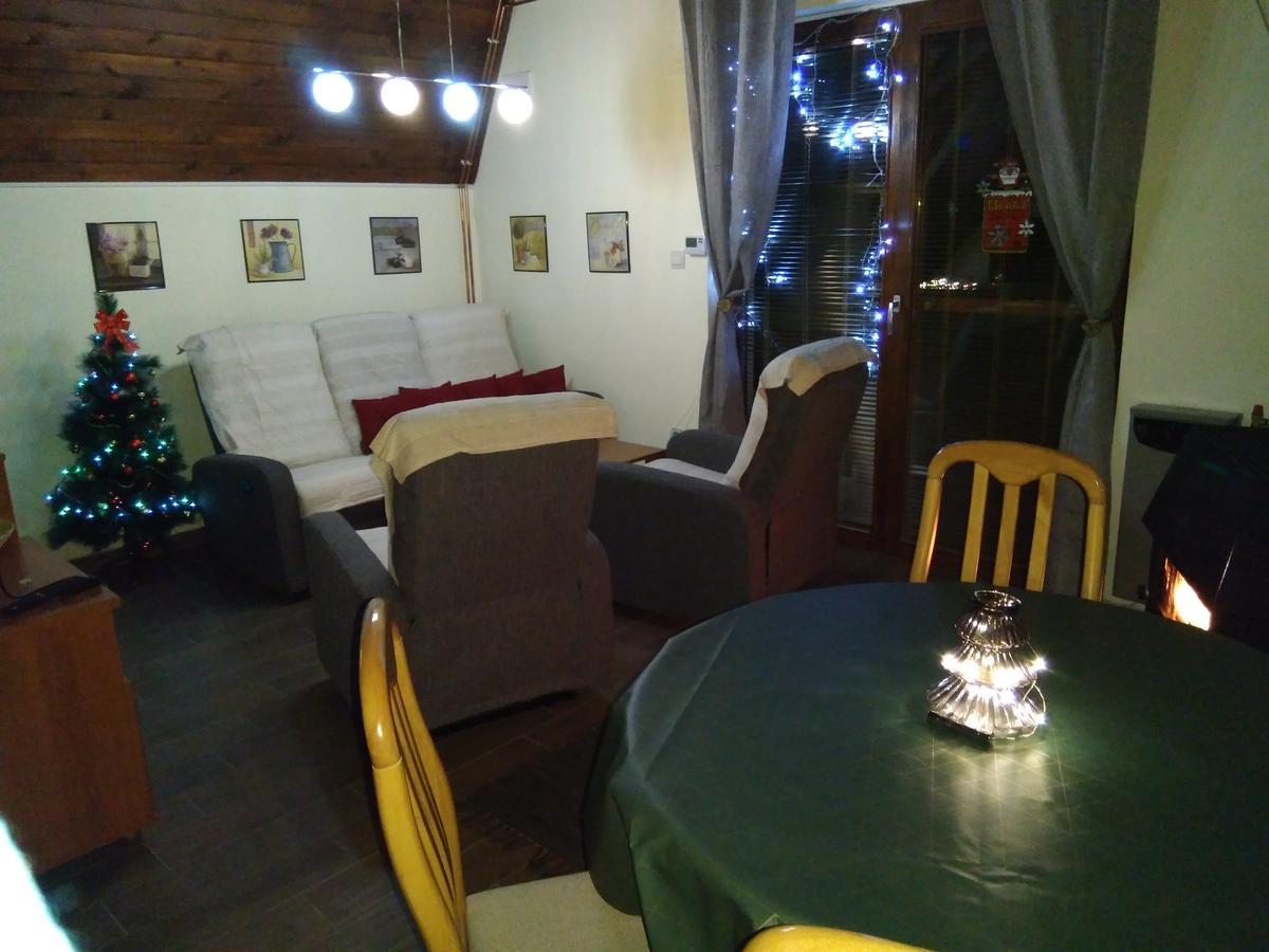 Viola I Detelina Apartments Перучац Екстер'єр фото