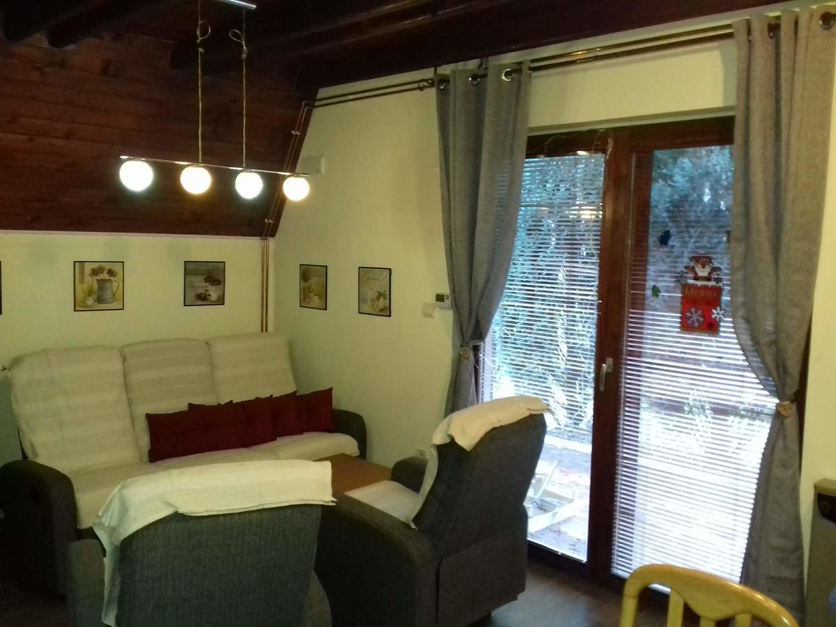 Viola I Detelina Apartments Перучац Екстер'єр фото